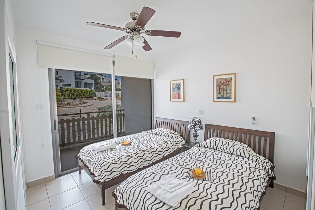 Esprit Villa 20 Polis Szoba fotó