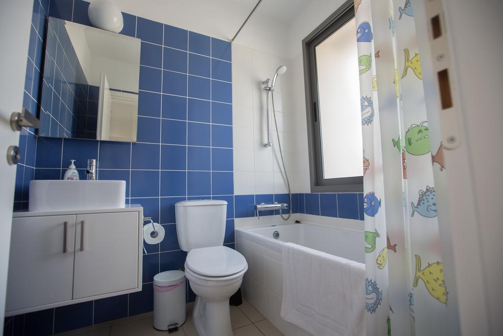 Esprit Villa 20 Polis Szoba fotó