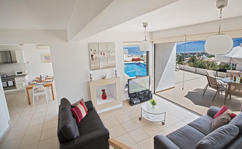 Esprit Villa 20 Polis Szoba fotó